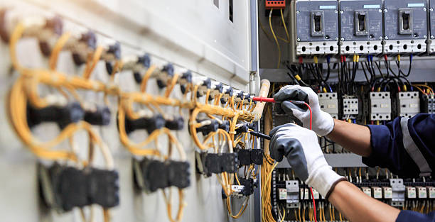 Professional Electrician technician working in Wallington, NJ